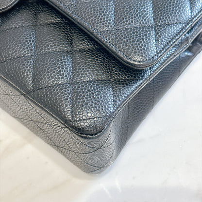 Chanel Classic Flap Medium in Black GHW