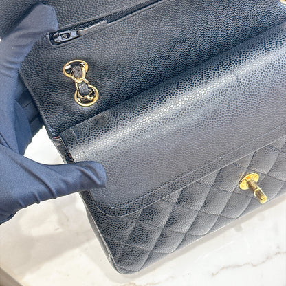 Chanel Classic Flap Medium in Black GHW