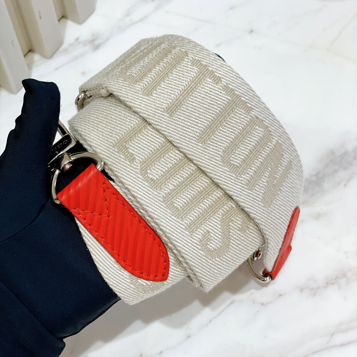 LV Monceau Distorted Epi XL in Red