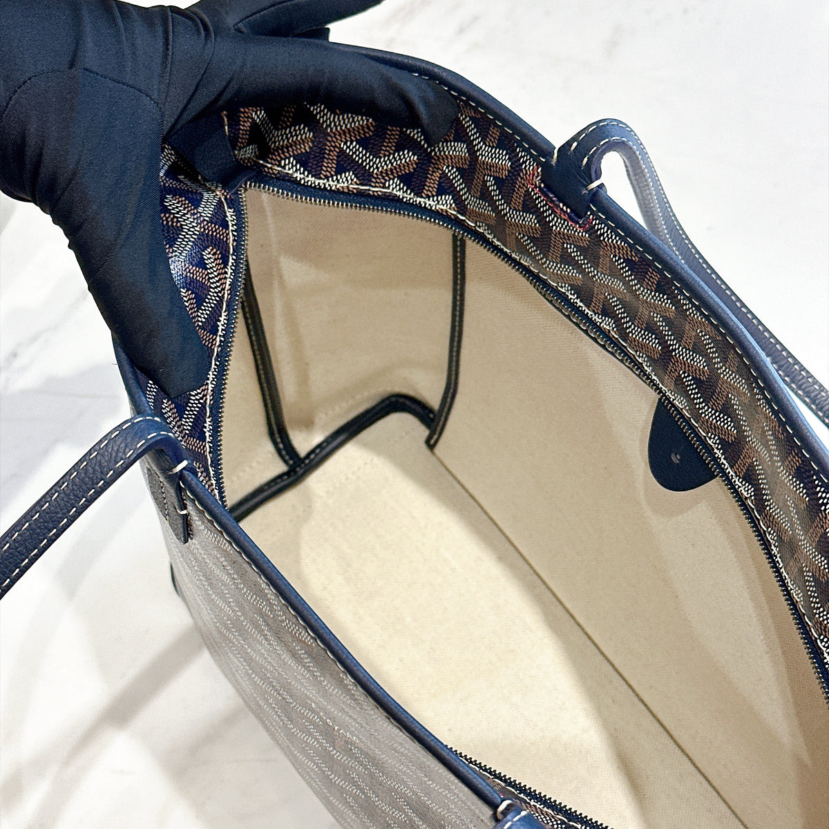 Goyard Artois MM in Blue