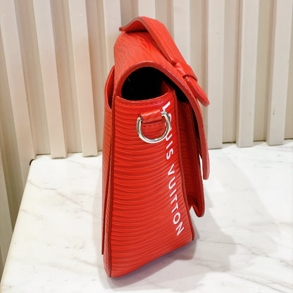 LV Monceau Distorted Epi XL in Red