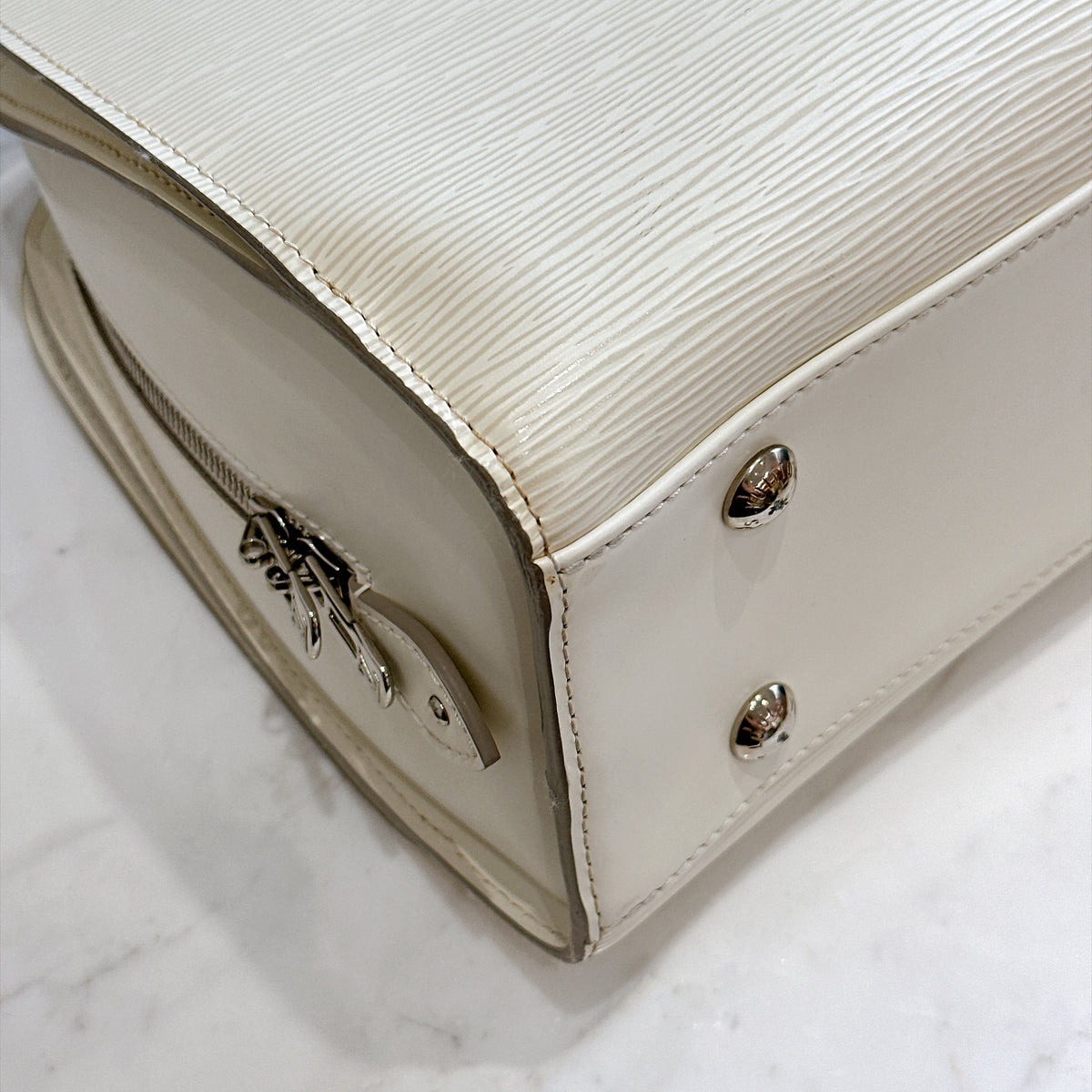 LV Pont Neuf Ivory GM