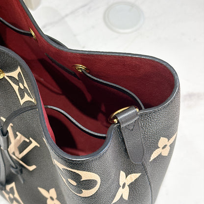LV Neo Noe MM Bicolour In Black / Creme