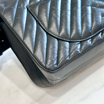 Chanel 2.55 So Black Small Reissue in Chevron