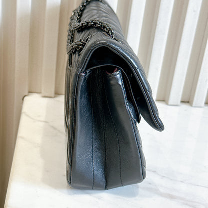 Chanel 2.55 So Black Small Reissue in Chevron
