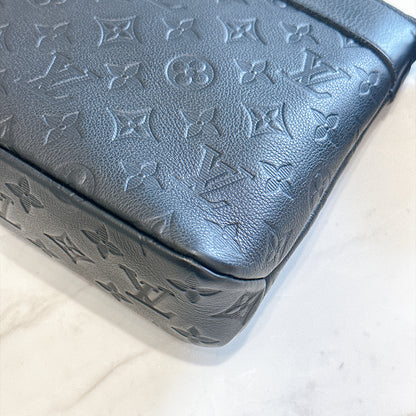LV Pochette Voyage Souple