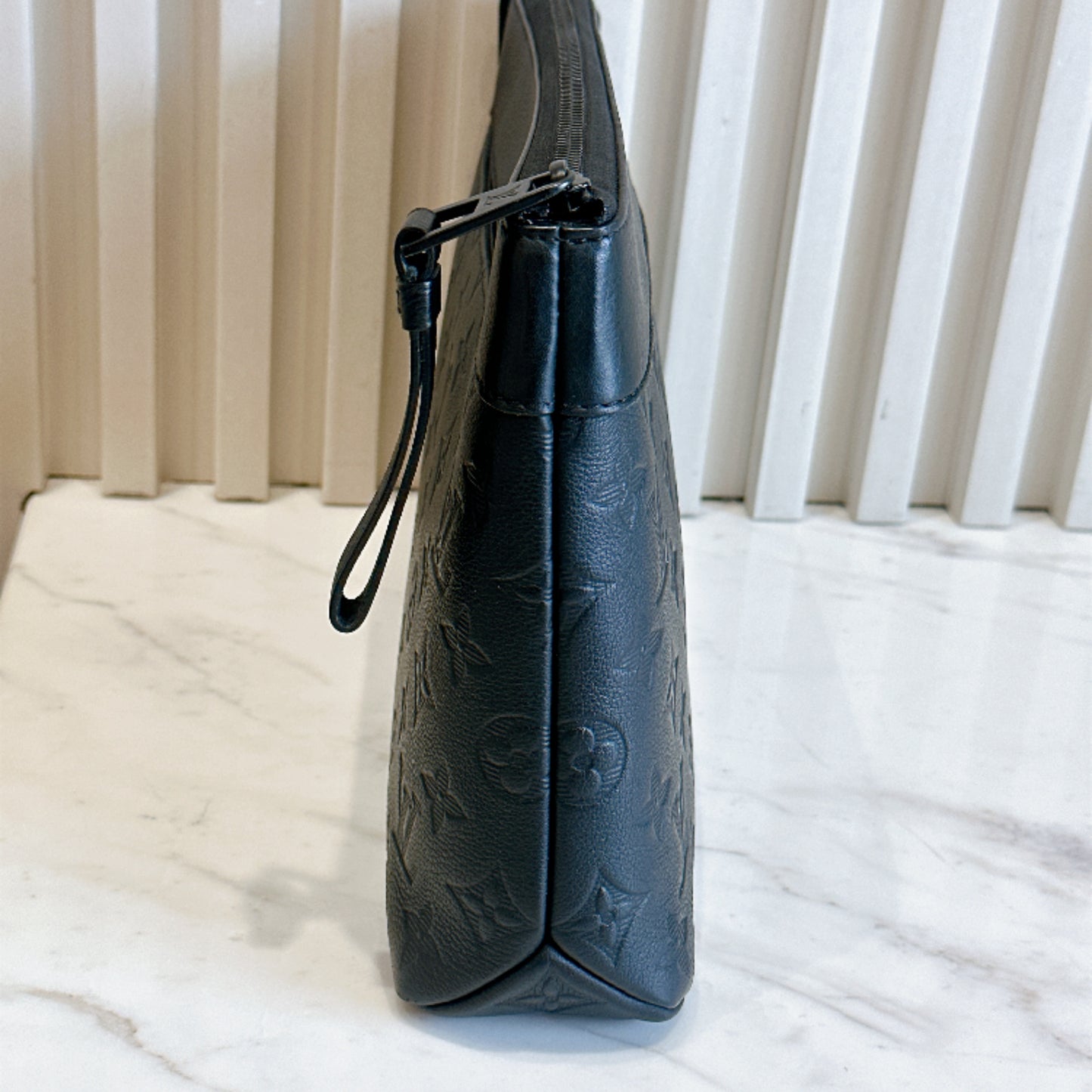 LV Pochette Voyage Souple