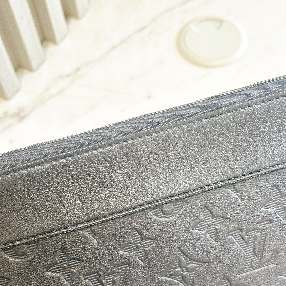 LV Pochette Voyage Souple