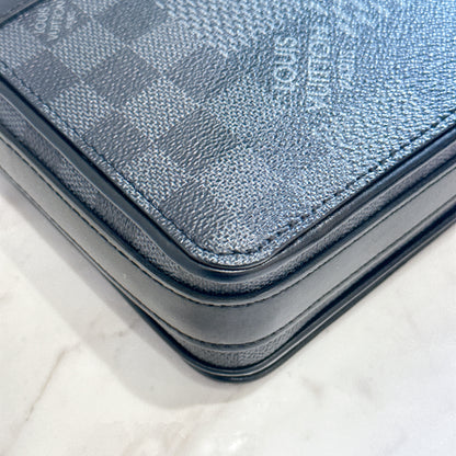 LV Damier Graphite Studio Messenger