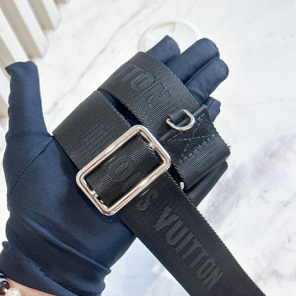LV Damier Graphite Studio Messenger