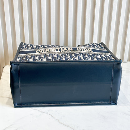 Dior Medium Book Tote In Blue Oblique and Calfskin