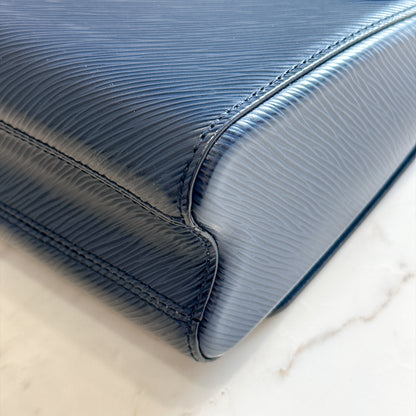 LV Twist MM in Blue