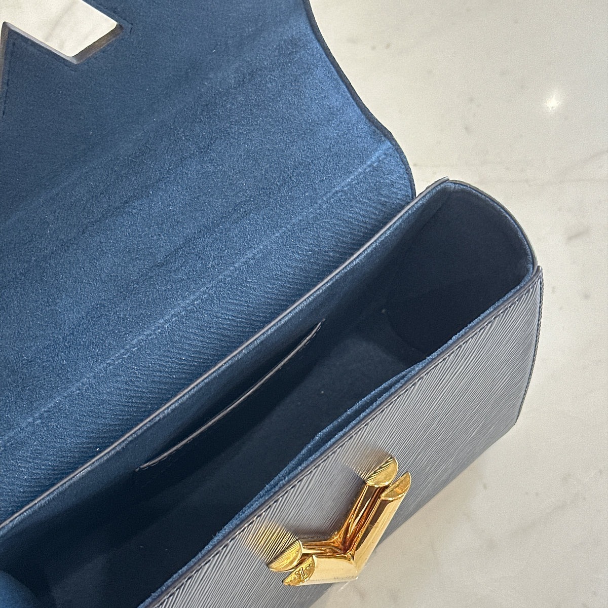 LV Twist MM in Blue