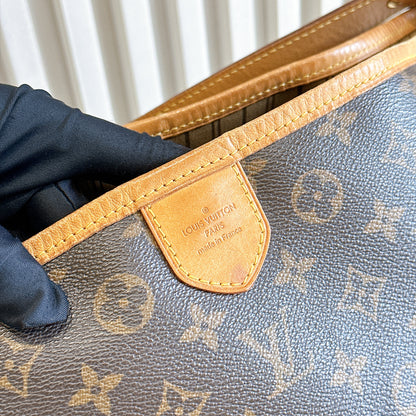 LV Monogram Delightful PM