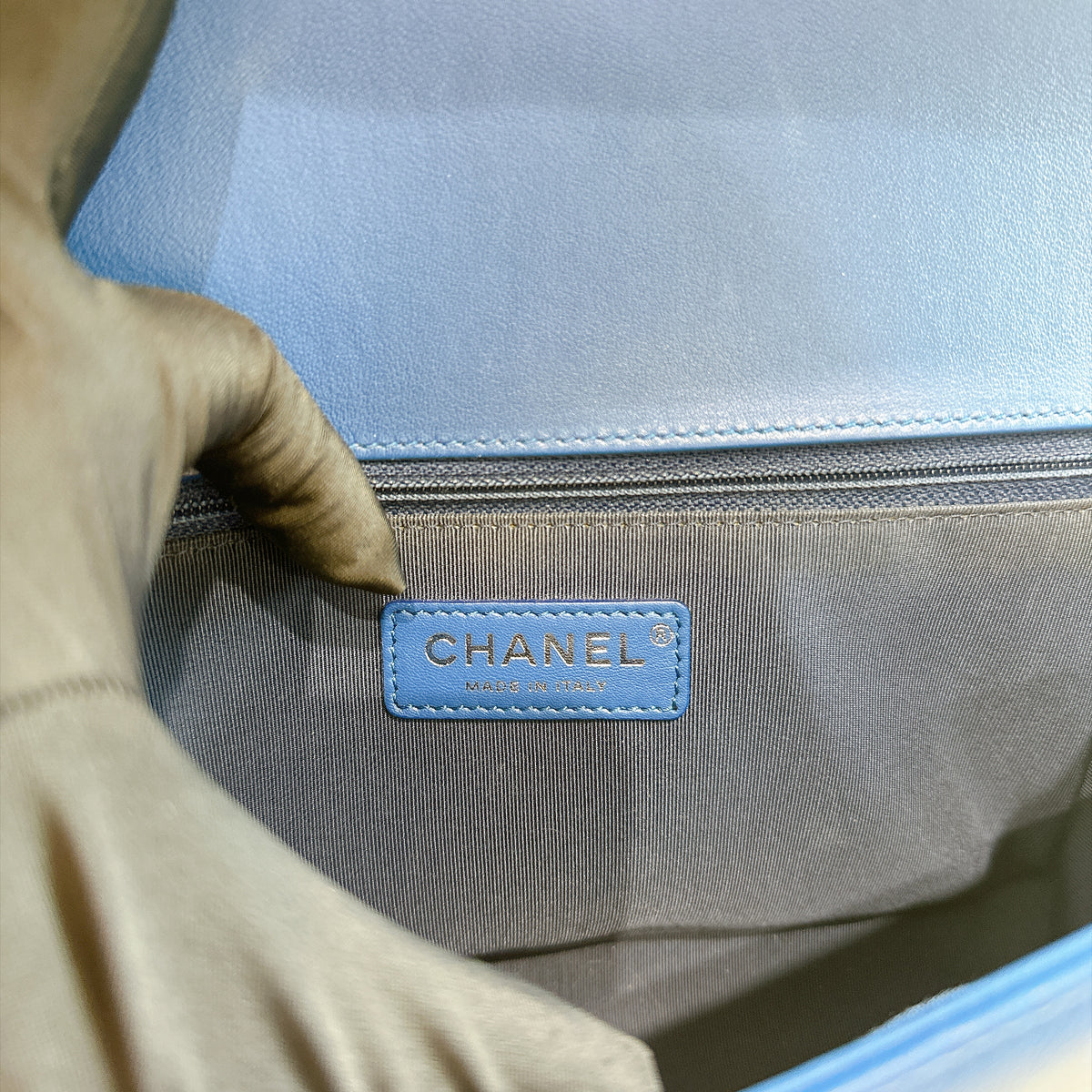 Chanel Chevron Boy New Medium in Blue Calfskin