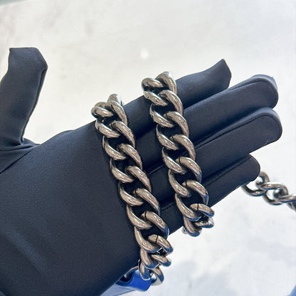 Chanel Chevron Boy New Medium in Blue Calfskin