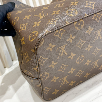 LV Neo Noe MM in Pink