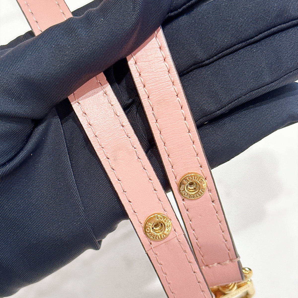 LV Neo Noe MM in Pink
