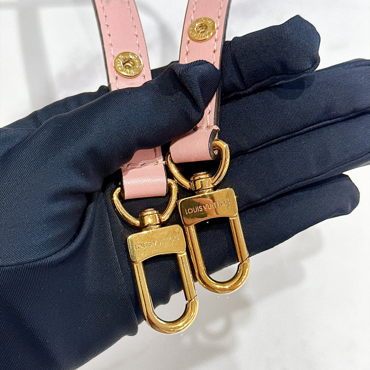 LV Neo Noe MM in Pink
