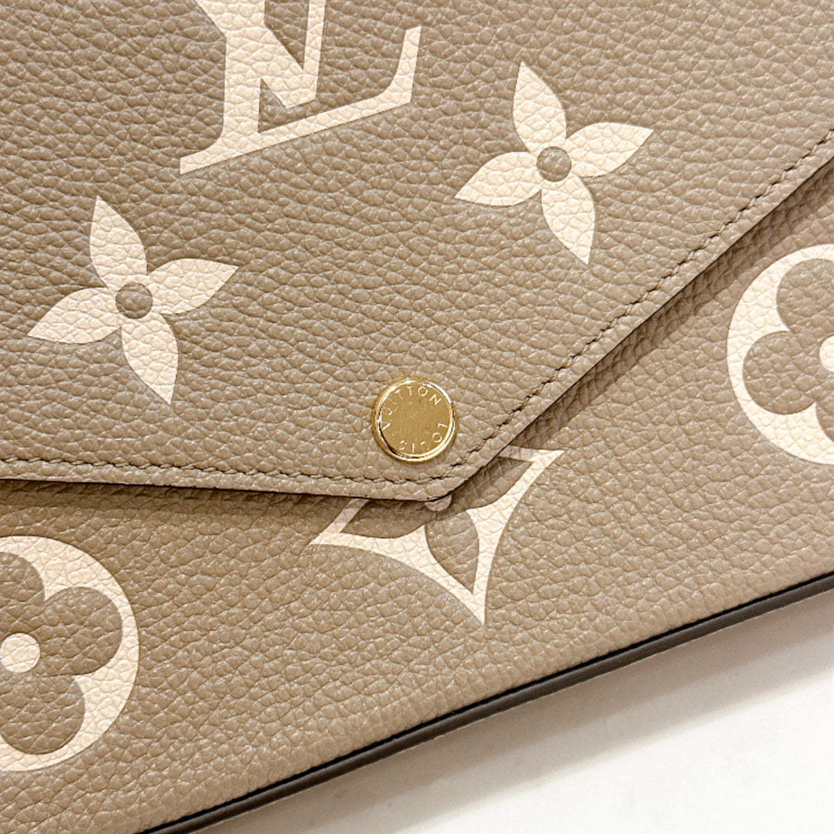 LV Felicie Pochette in Touterelle/Creme Empreinte Leather