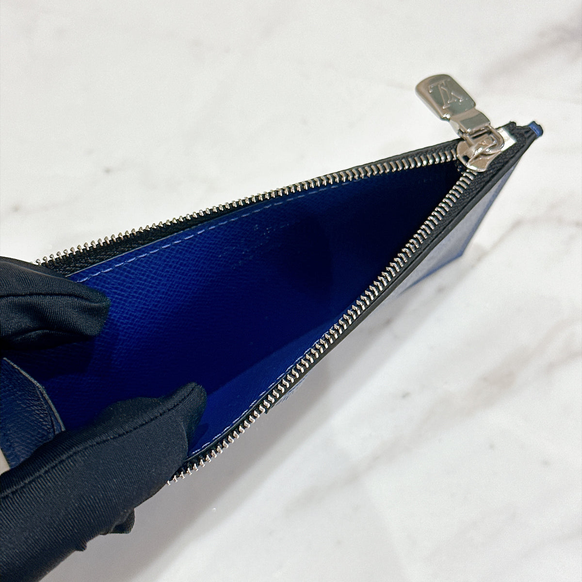 LV Taigarama Coin Card Holder in Cobalt Blue