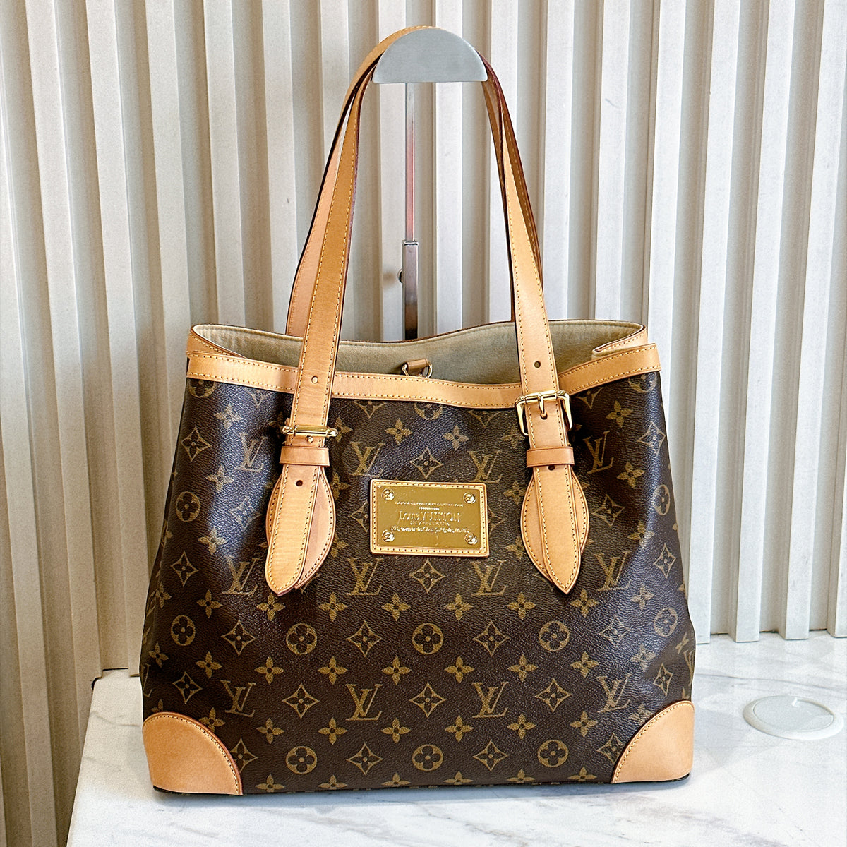 LV Monogram Hampstead MM