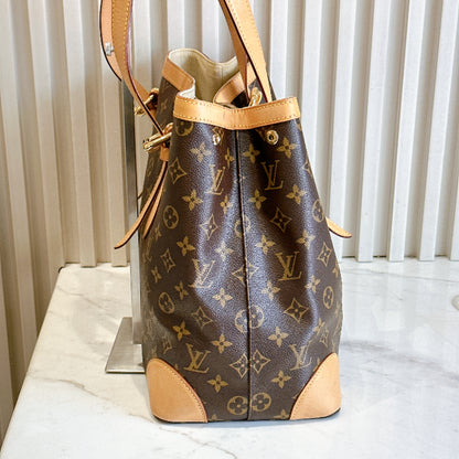 LV Monogram Hampstead MM
