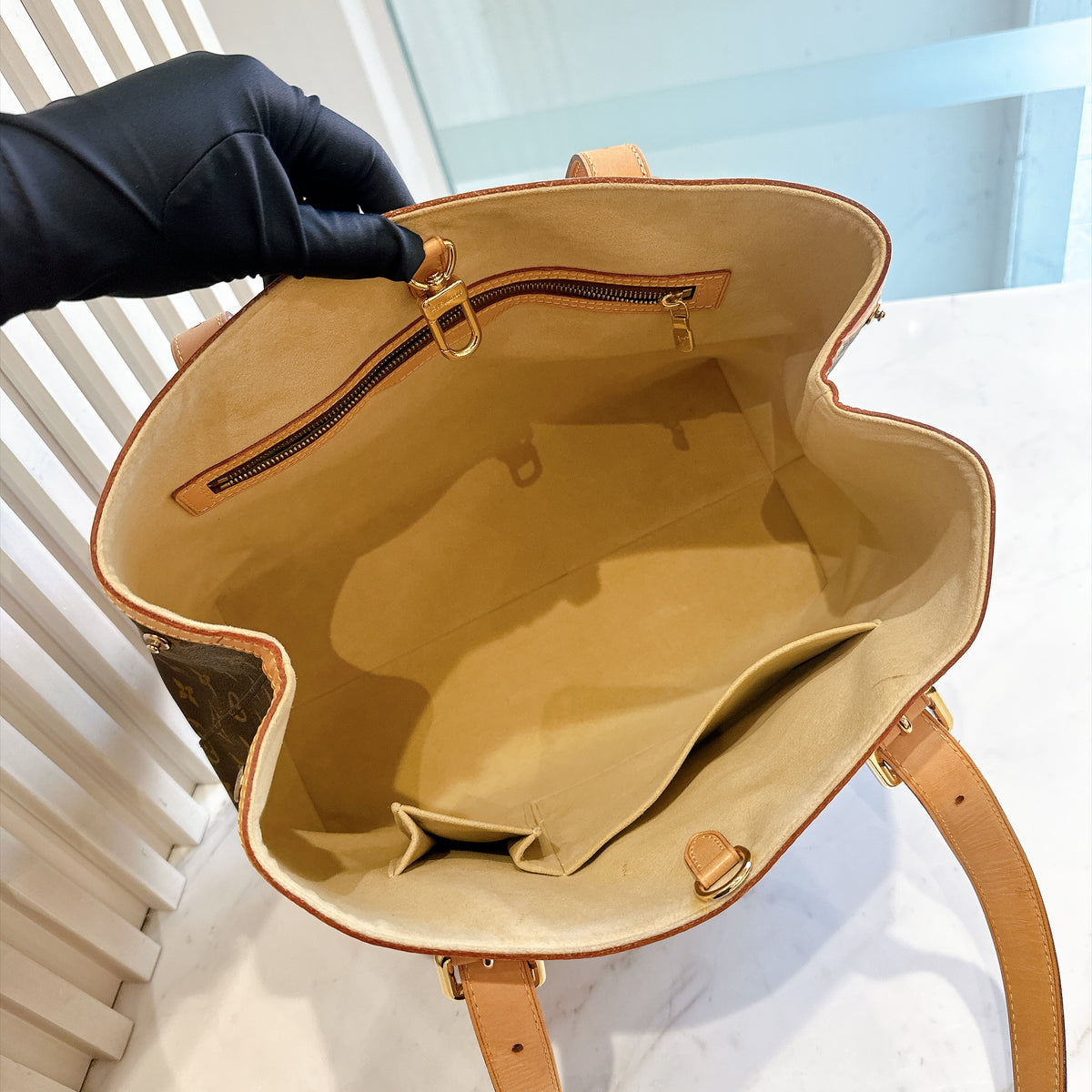 LV Monogram Hampstead MM