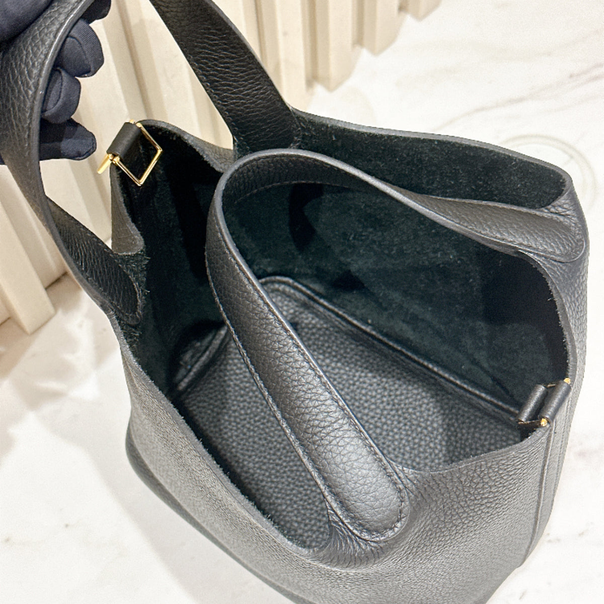 Hermes Picotin 18 Noir in GHW