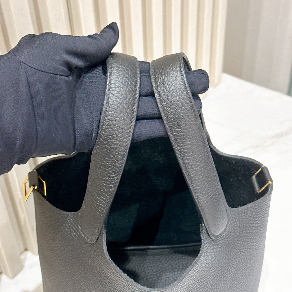 Hermes Picotin 18 Noir in GHW