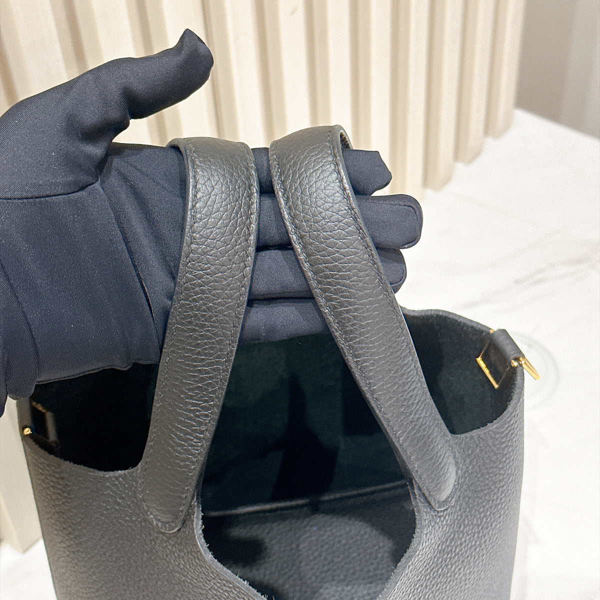 Hermes Picotin 18 Noir in GHW