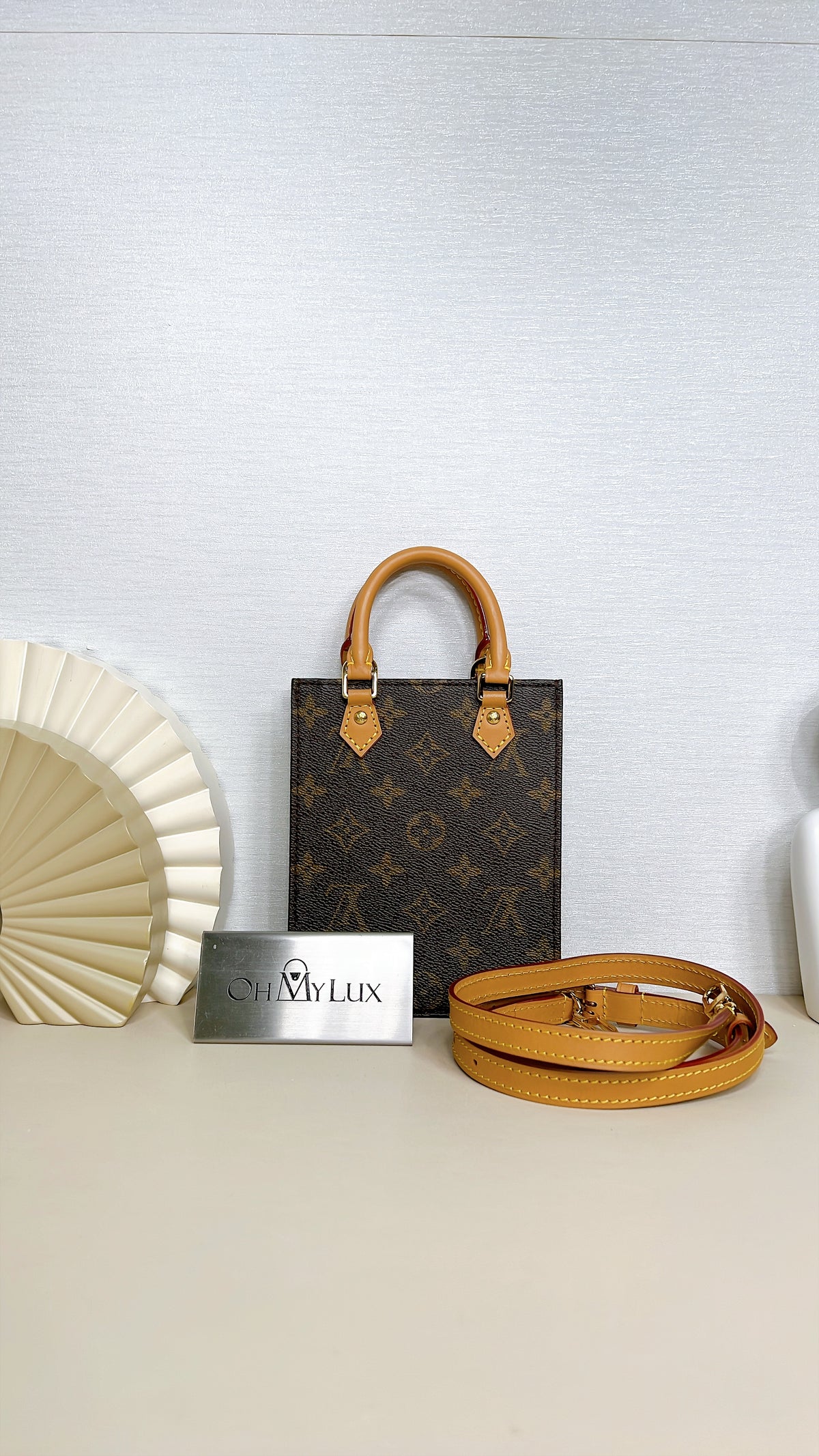 LV Monogram Petite Sac Plat