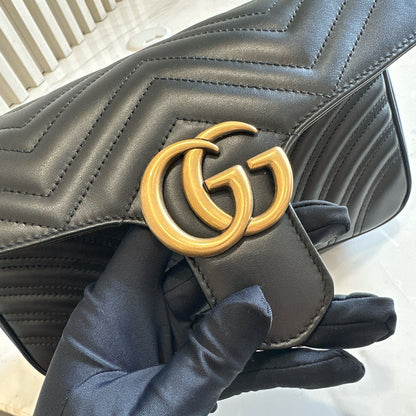 Gucci Marmont Small in Black GHW