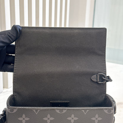 LV Steamer Wearable Wallet in Monogram Eclipse