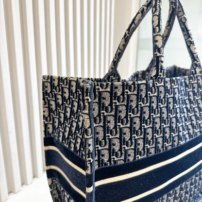 Dior Large Book Tote in Blue in Embroidered Velvet