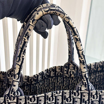 Dior Large Book Tote in Blue in Embroidered Velvet