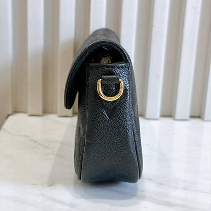 LV Ivy WOC in Black
