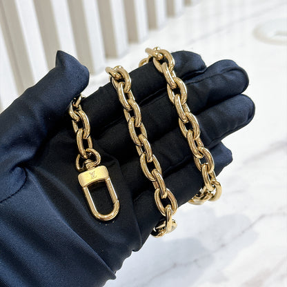 LV Ivy WOC in Black