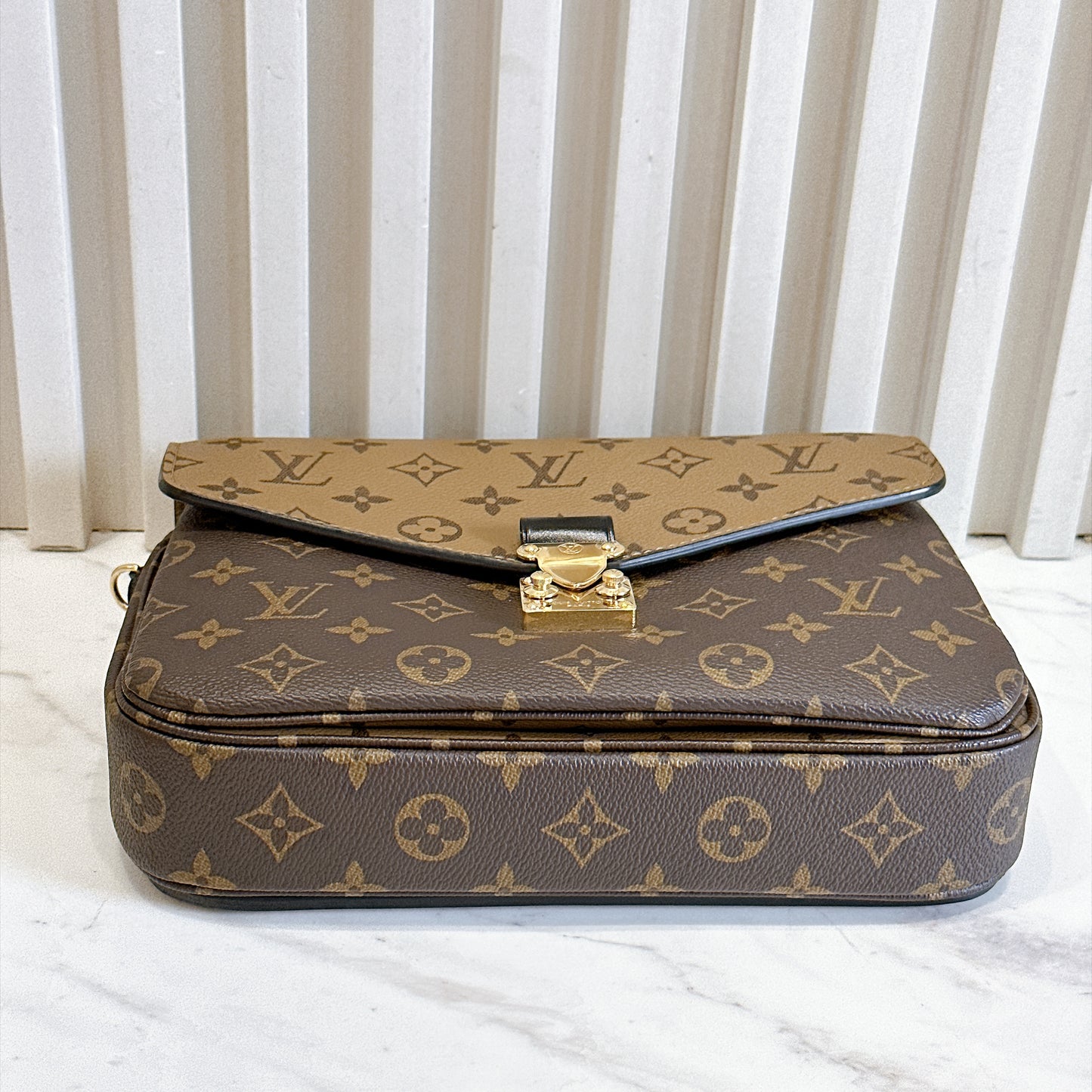 LV Monogram Reverse Pochette Metis