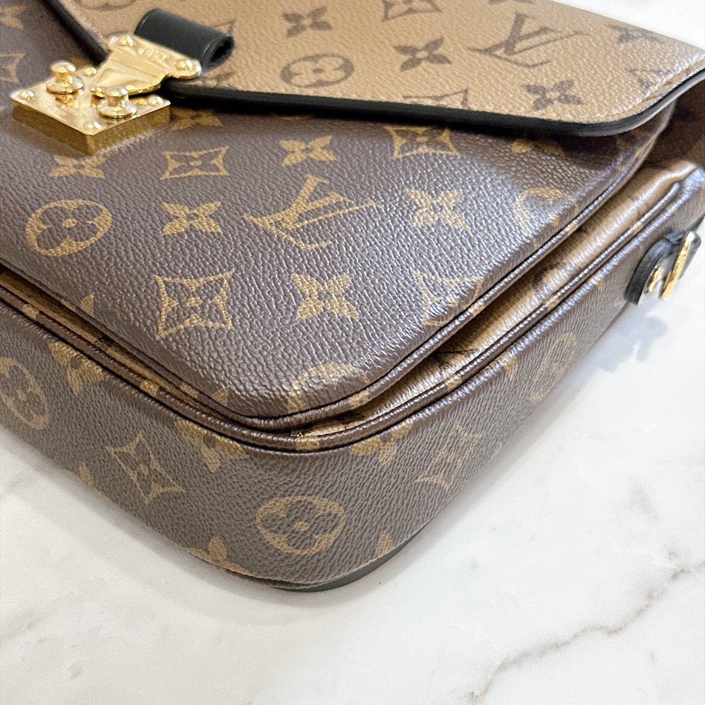 LV Monogram Reverse Pochette Metis