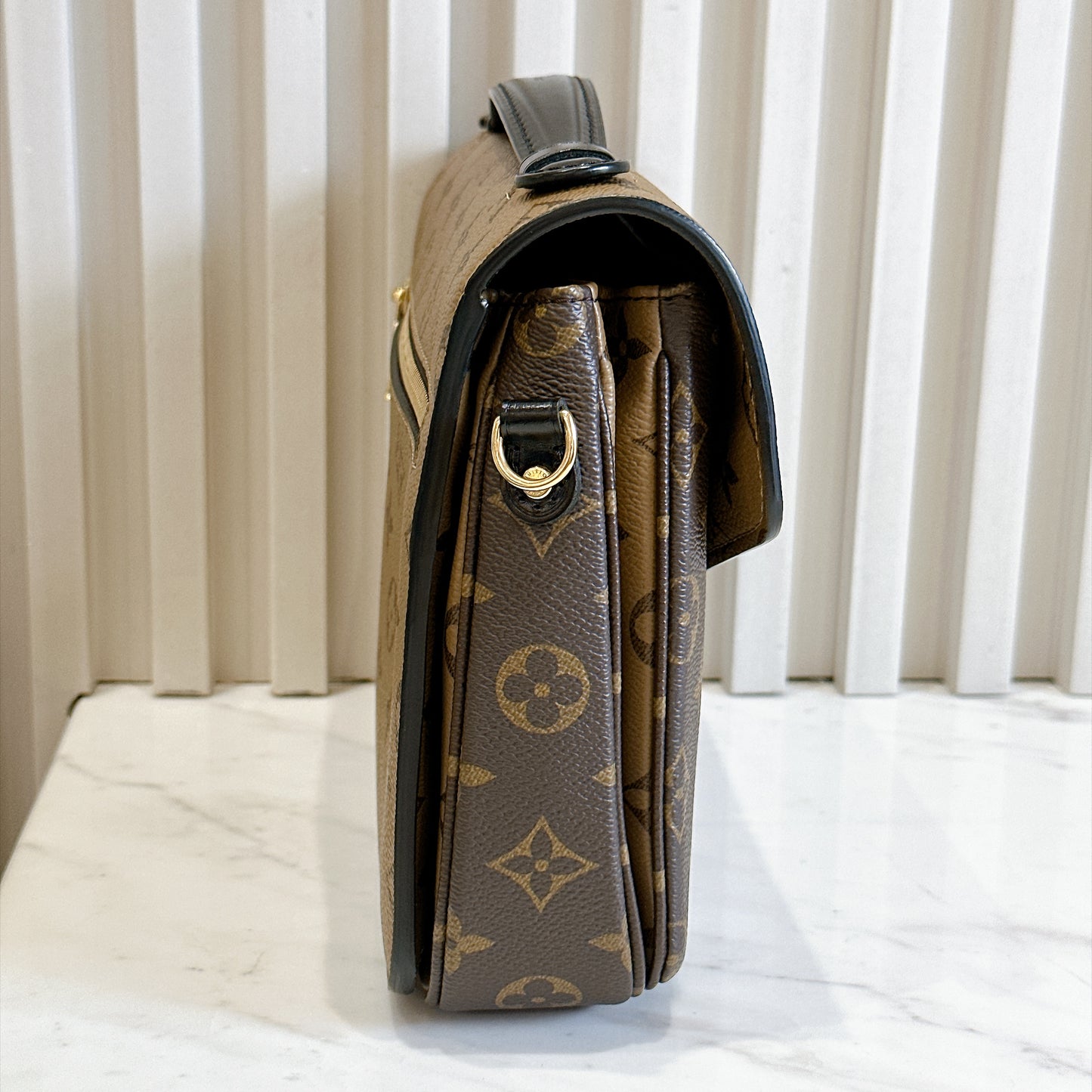 LV Monogram Reverse Pochette Metis