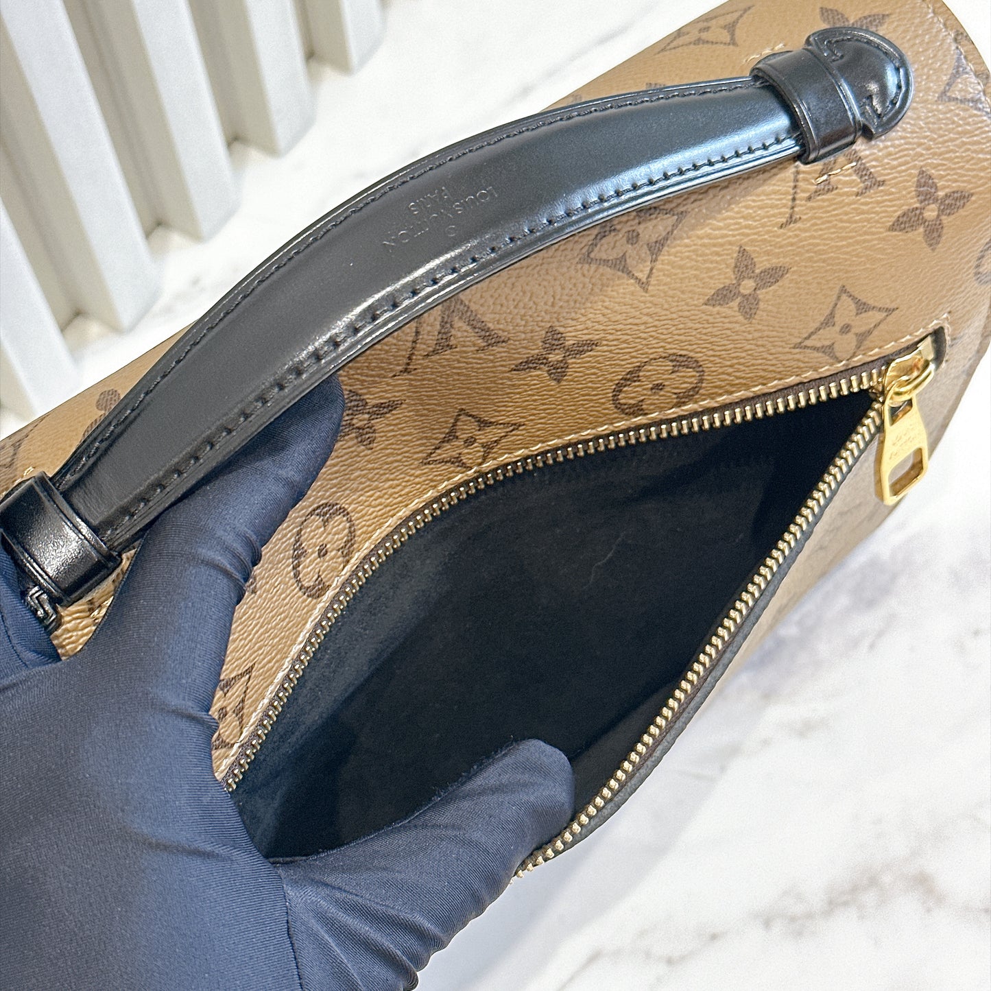LV Monogram Reverse Pochette Metis