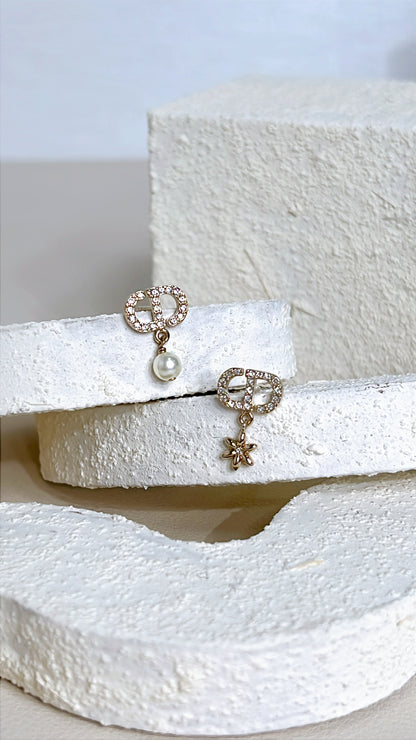 Dior Petit CD Daisy Earrings