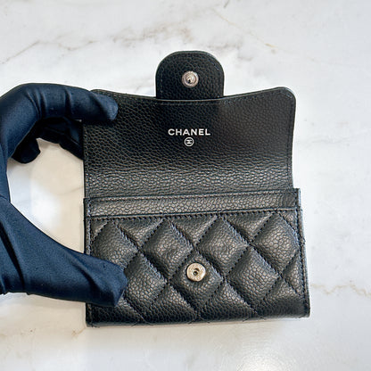 Chanel Classic Card Holder in Black Caviar