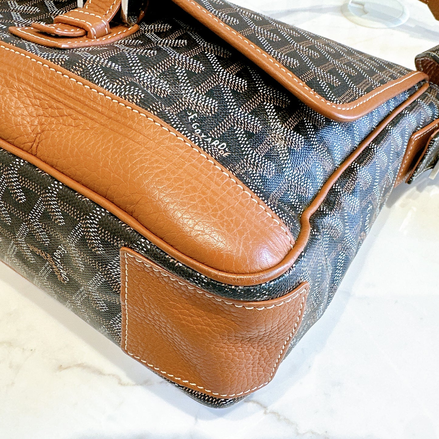 Goyard Urbain Messanger Bag in Tan
