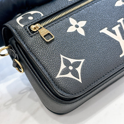 LV Pochette Metis East West in Black/Creme