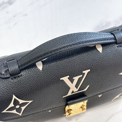 LV Pochette Metis East West in Black/Creme