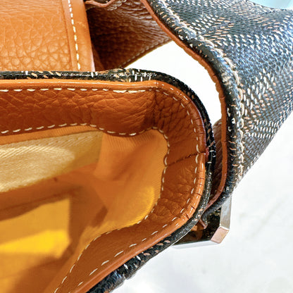 Goyard Urbain Messanger Bag in Tan