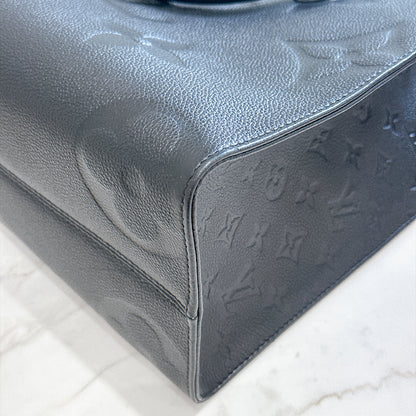 LV On The Go MM in Black