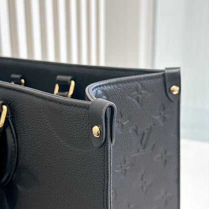 LV On The Go MM in Black
